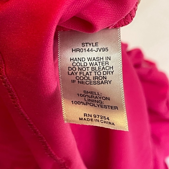 Pink romper - Picture 6 of 7